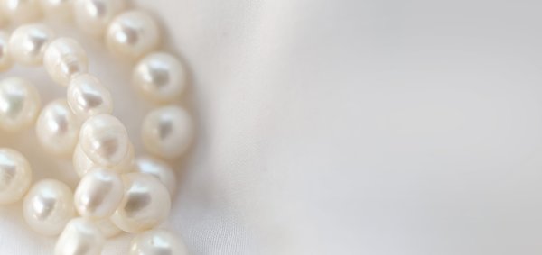 Éclairez votre chambre avec un lustre chic et cosy